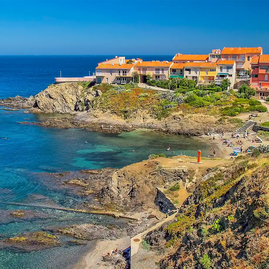 petite plage mediterranee